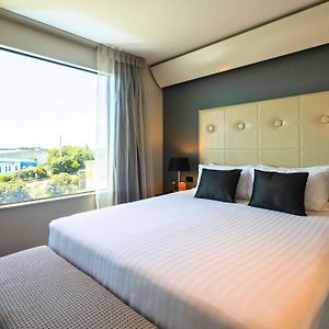 Premium King Suite